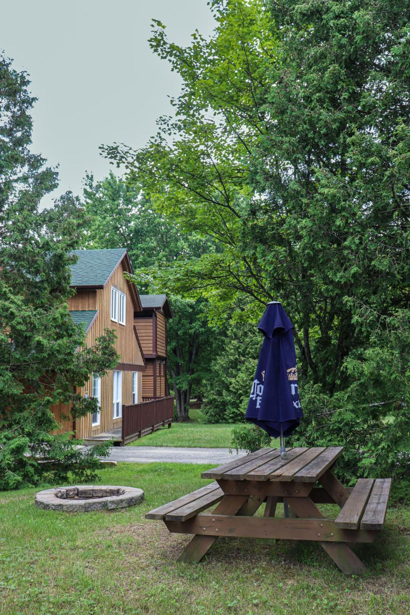 La Bannik Villa Ville-Marie Exterior foto